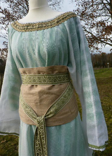 Detail of the Sibylle of Anjou’s costume