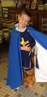 Thumbnail of the Blue caped crusader knight’s costume