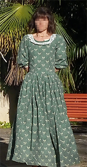 Thumbnail of Angélique’s costume