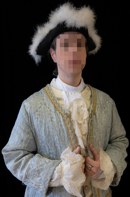 Detail of the Lord of Gizeux’s costume