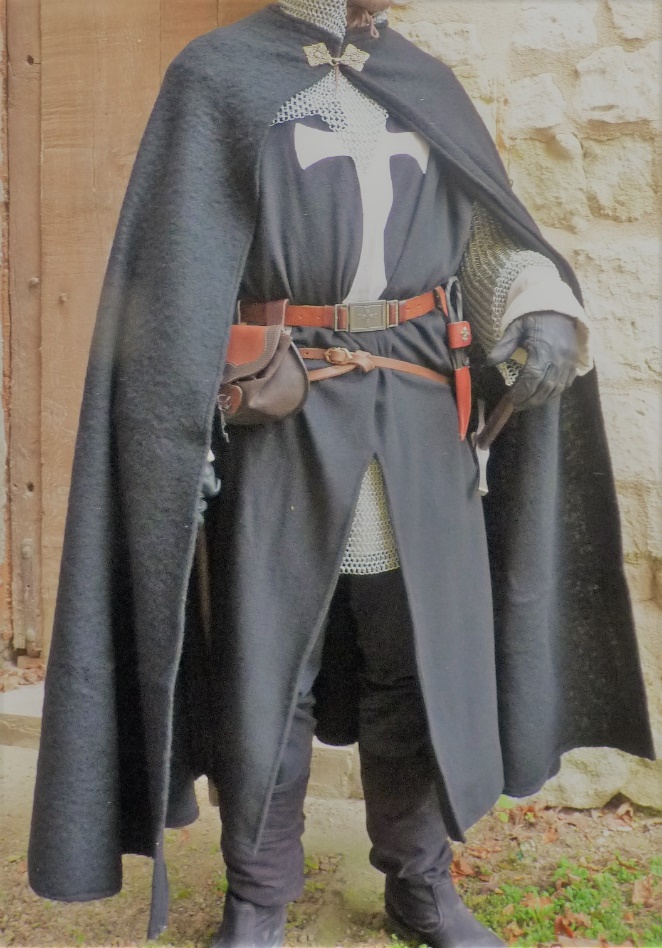 Cape médiévale de chevalier