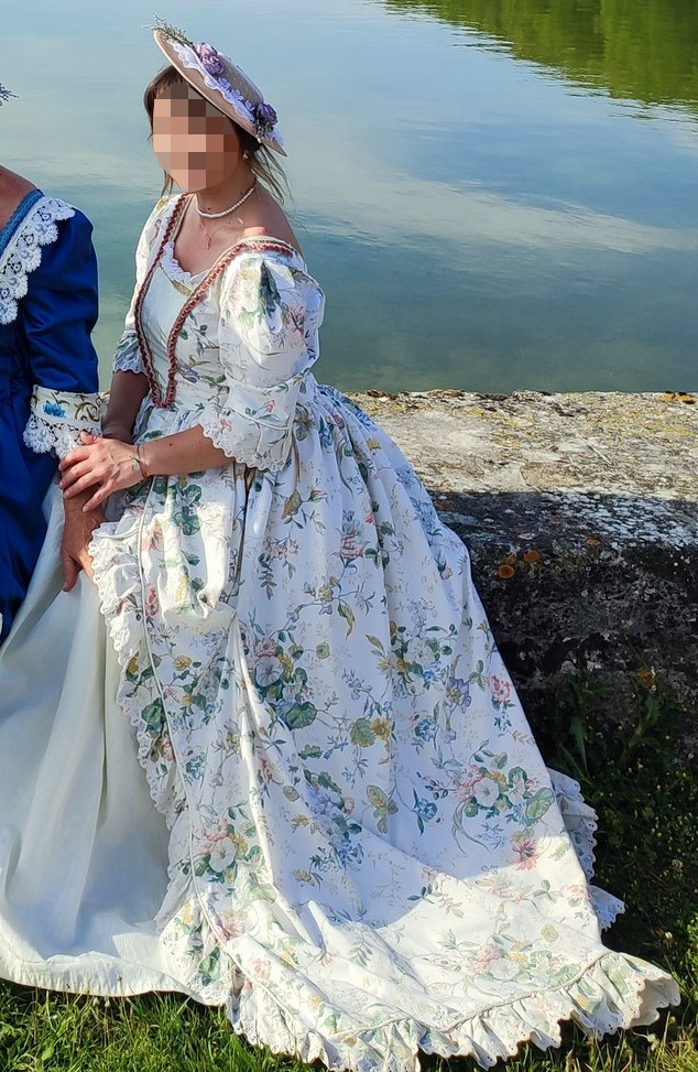 Detail of the duchess of Lauragais’ costume