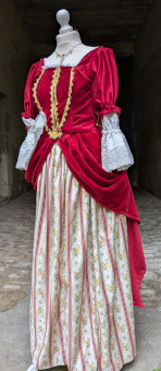Thumbnail of the princess of Soubise’s costume