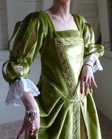 Detail of the Venitian lady’s costume