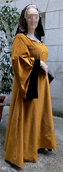 Thumbnail of the Ann of Brittany’s costume