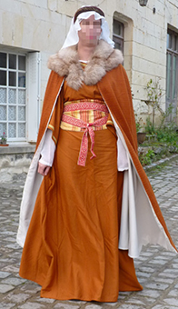Thumbnail of the Maud of Crissay’s costume
