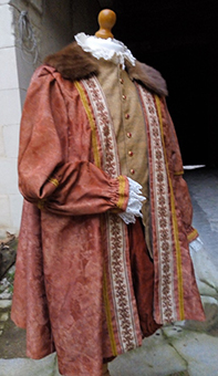 Thumbnail of the Charles of Alençon’s costume