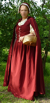 Thumbnail of the Marguerite of Arcons’ costume