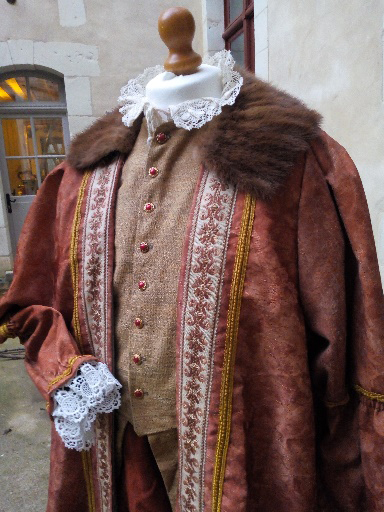 Détail du costume de Charles d’Alençon