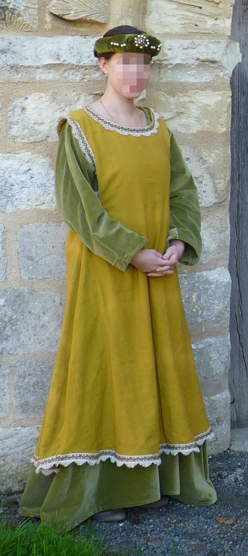Ermengarde of Saxe’s costume